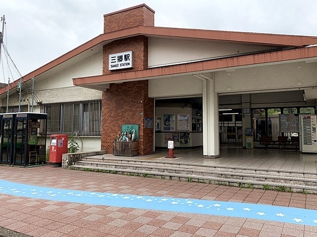 2.JPG