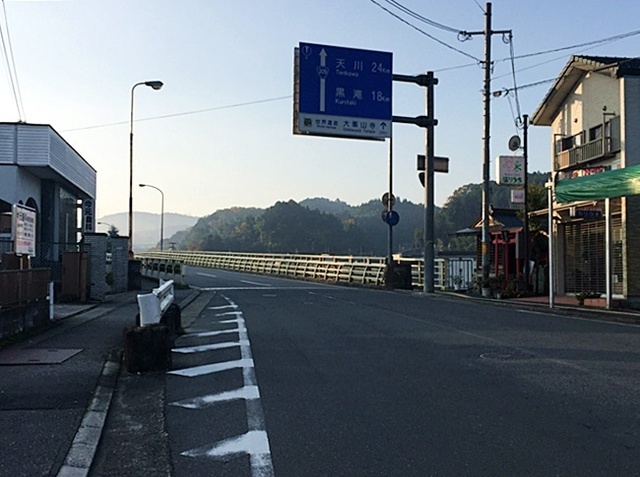 2.JPG